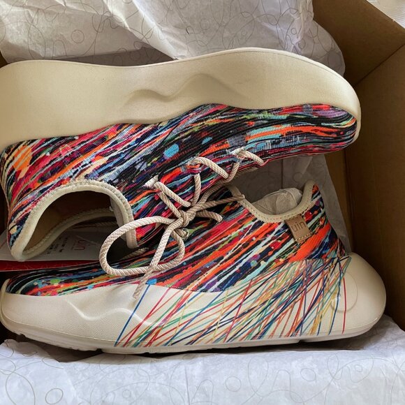 NEW NIB UIN Footwear Slip On Fashion Sneakers Lightweight Size 6.5 Festival $160 - Picture 14 of 15